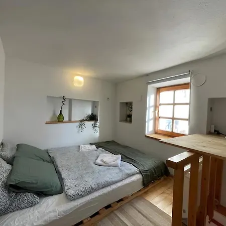 Apartment Small Micro-treehouse In The Centre Ljubljana