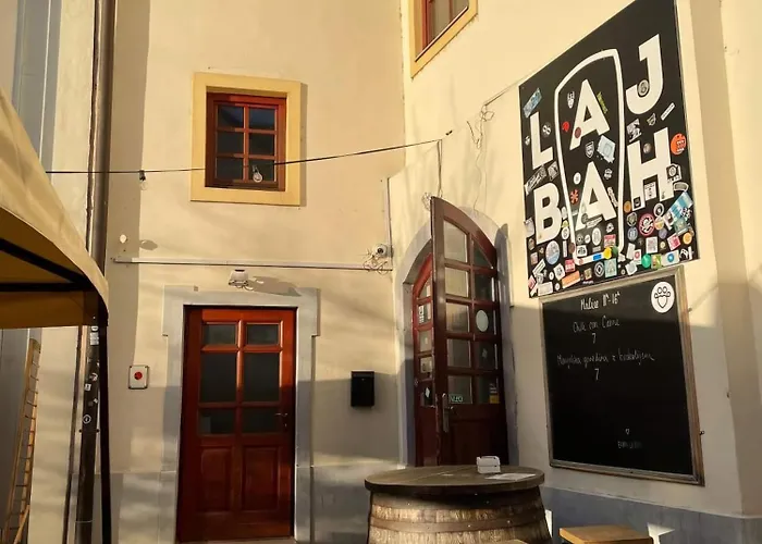 Super Small Micro-treehouse In The Centre *