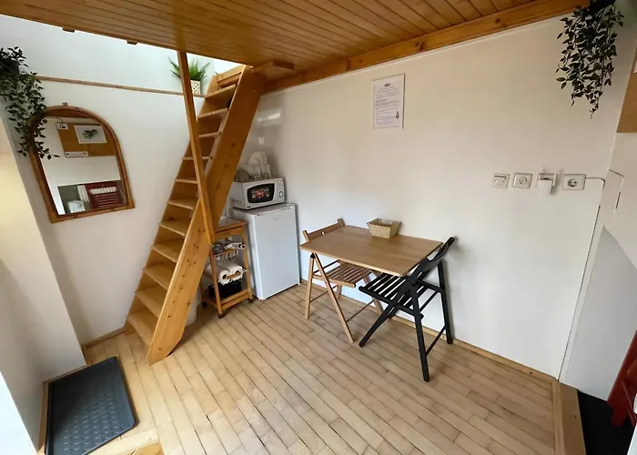 Apartmán Super Small Micro-treehouse In The Centre